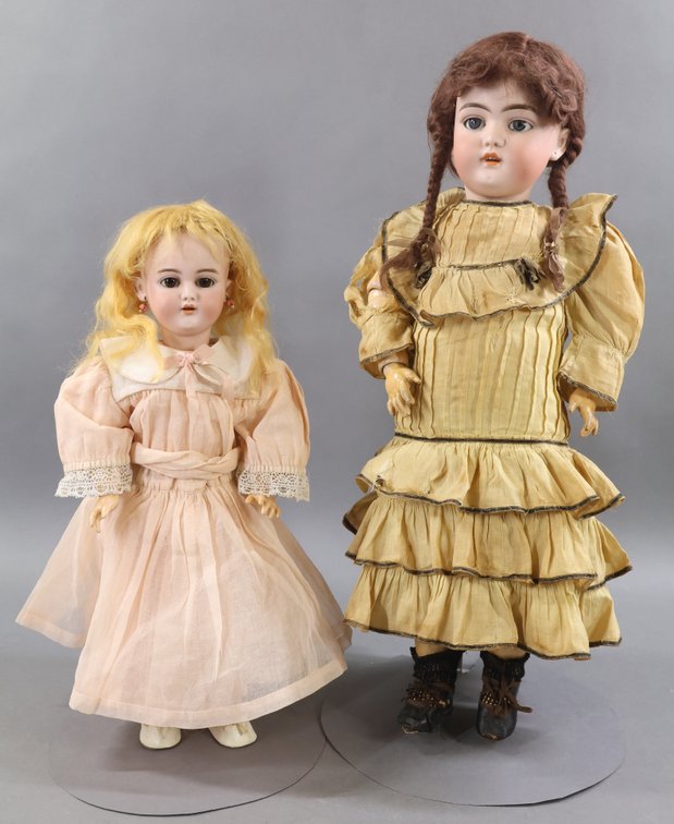 GERMAN BISQUE DOLLS.