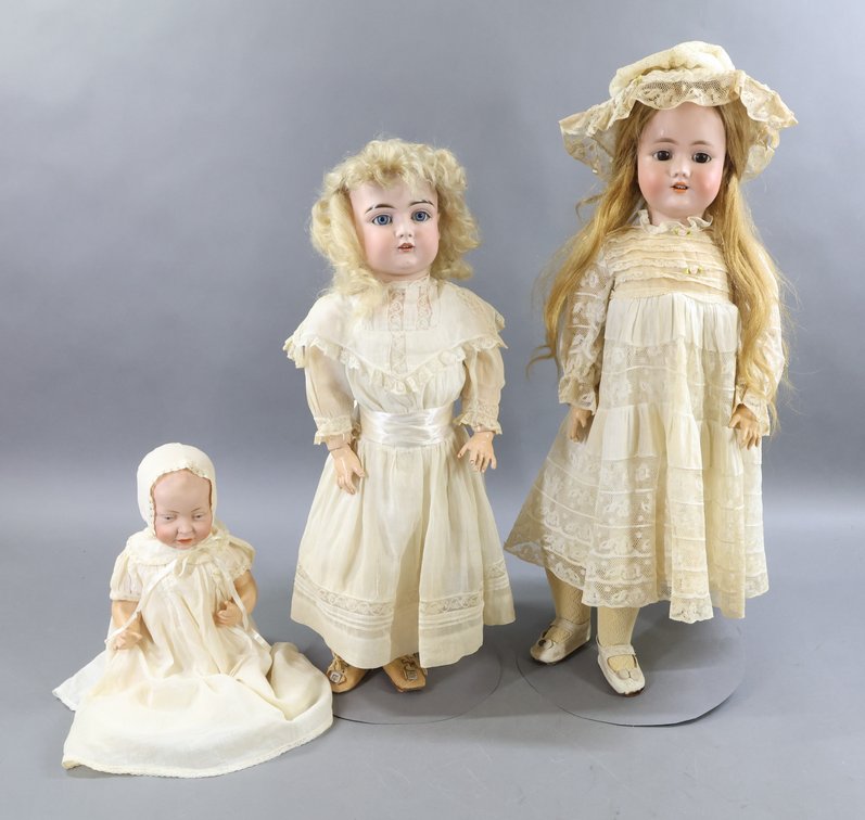 GERMAN BISQUE DOLLS.