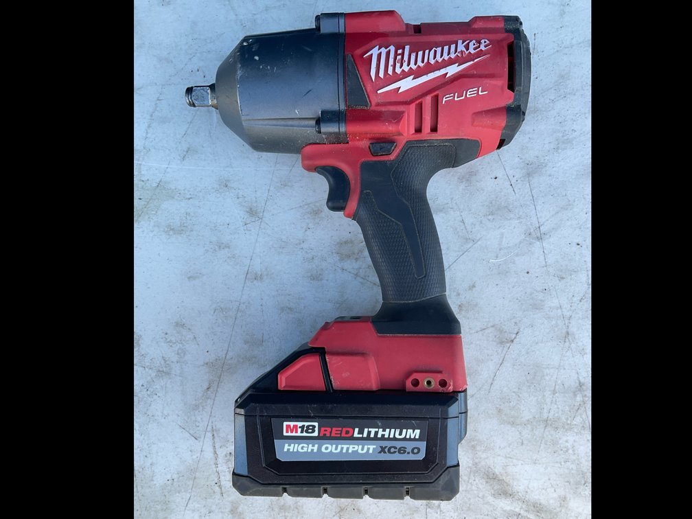 Milwaukee M18 FUEL 1/2" Cordless Impact Wrench