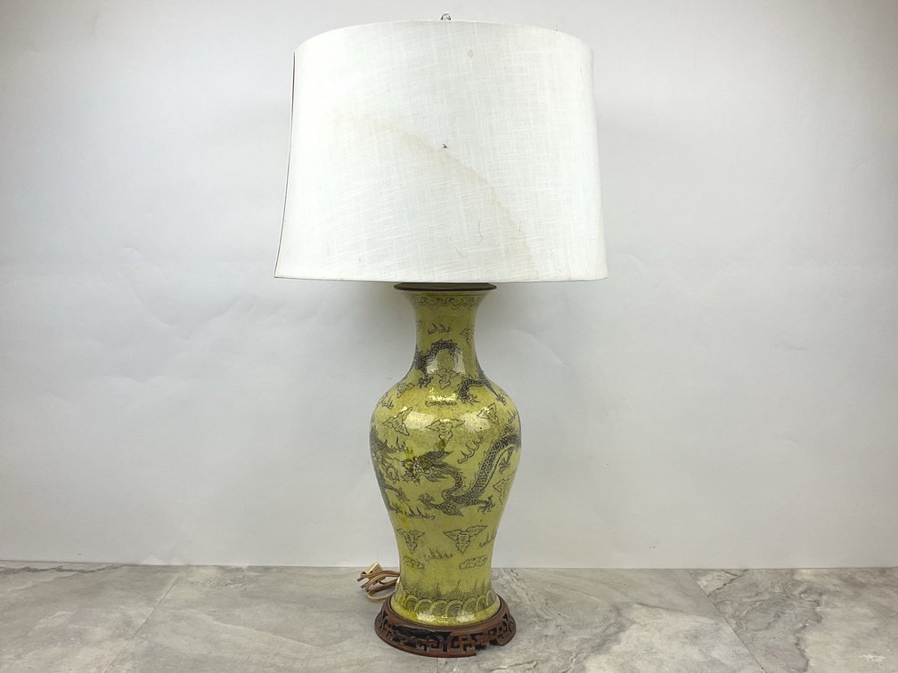 Dragon Vase Table Lamp