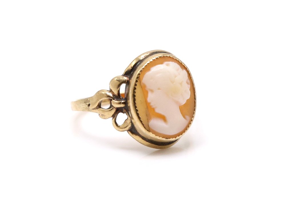 14k YG Ring