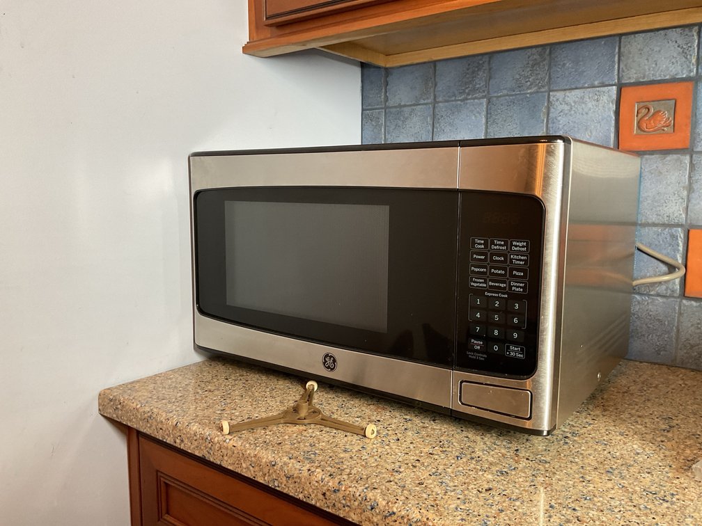 GE Countertop Microwave Oven