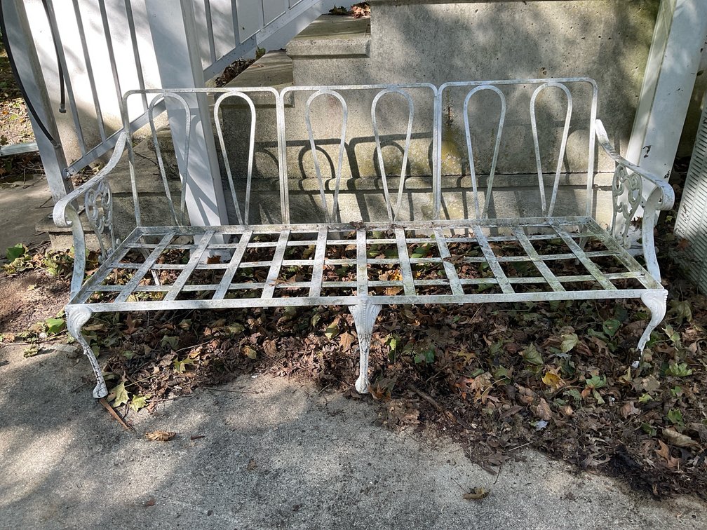 White Metal Outdoor Sofa Frame
