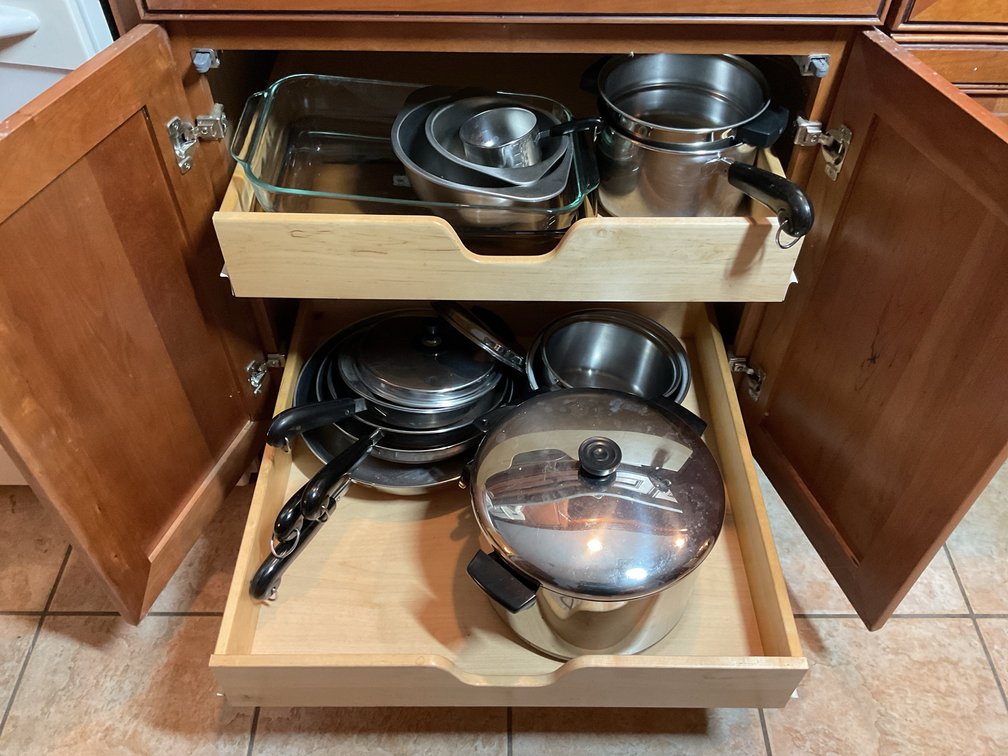 Cookware and Bakeware Including Revere Ware