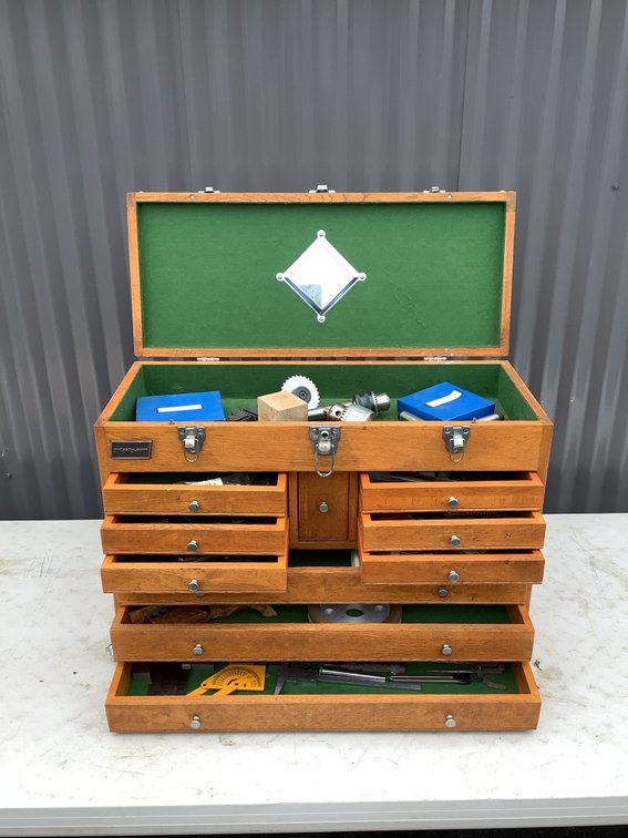 Grizzly T33819 10-Drawer Oak Machinist Tool Chest with Tooling
