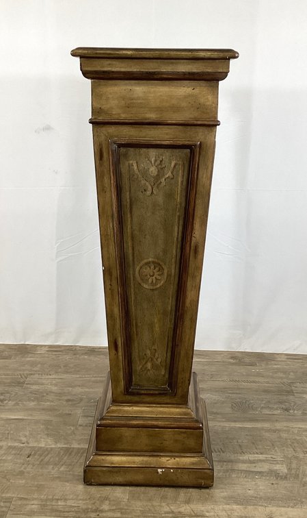 Pedestal with Floral Medallion Decoration