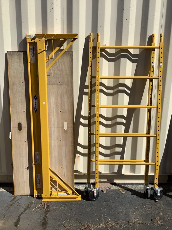 Werner 6-foot Steel Rolling Scaffold