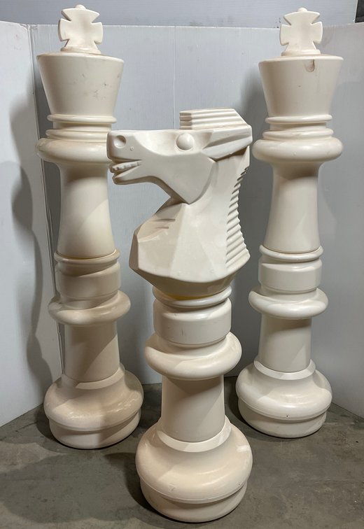 Plastic Chess Pieces