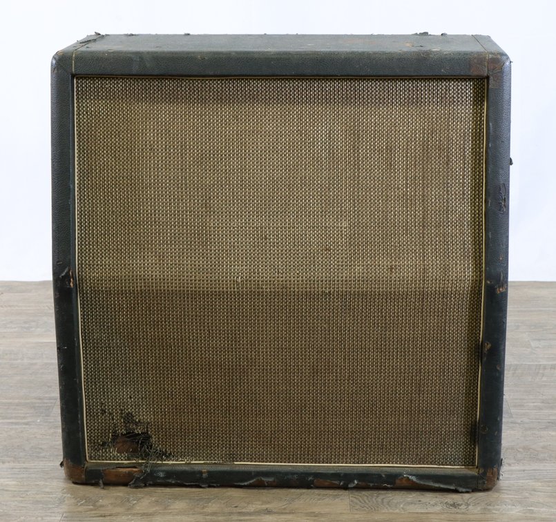 "Slant Top" 4x12 Speaker Cabinet