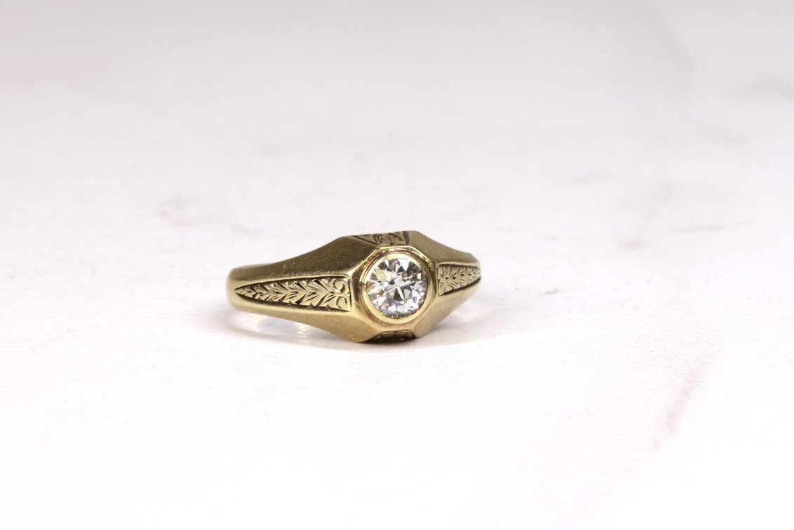 14k YG Diamond Ring