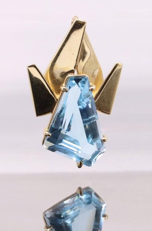 14k YG Topaz Pendant