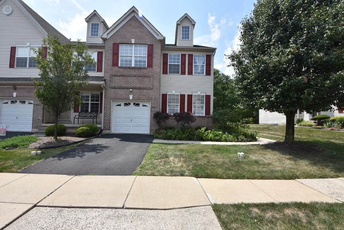Image for Sold! Real Estate for Auction | 244 Larkspur Lane., Hatfield, PA 19440 | August 29, 2024 at 4:00 PM