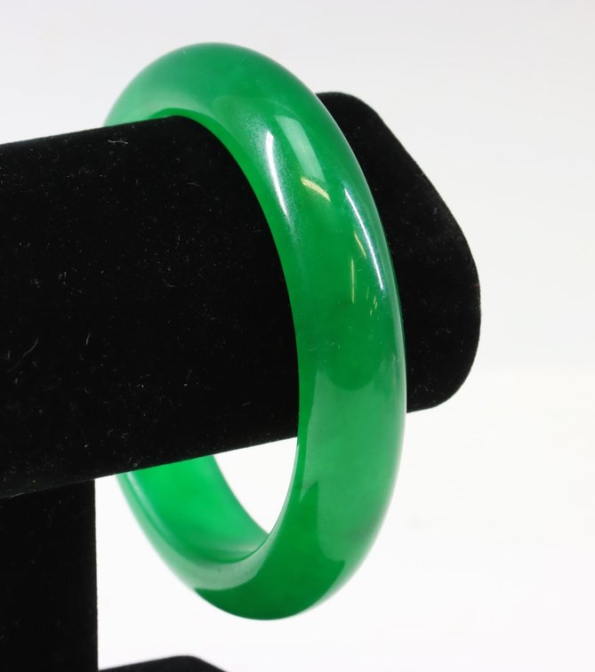 Chinese Natural Jade Bangle