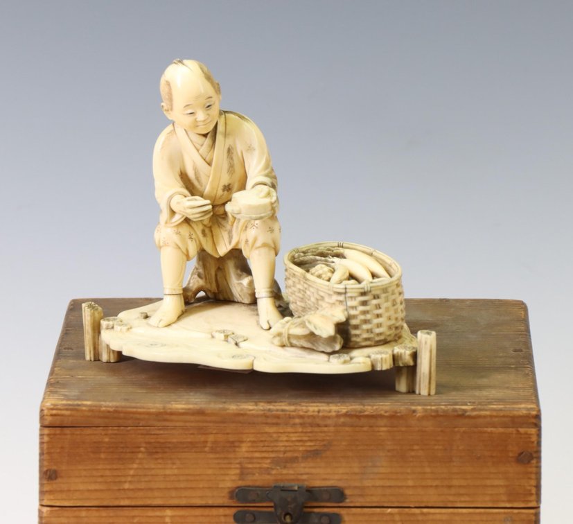 Japanese Okimono by Muneyuki