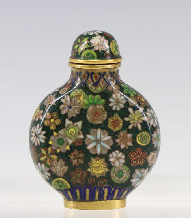 Chinese Cloissone Snuff Bottle