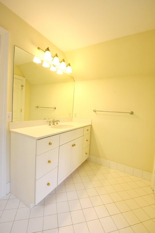 Image for Sold! Real Estate for Auction | 323 Applebrook Rd., Malvern, Pa. 19355 | October 29, 2024 at 4:00 PM