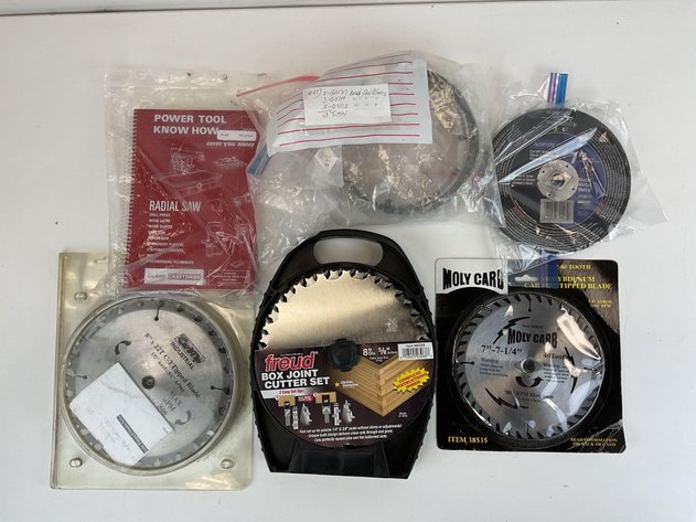 Freud box joint cutter set and Saw blades