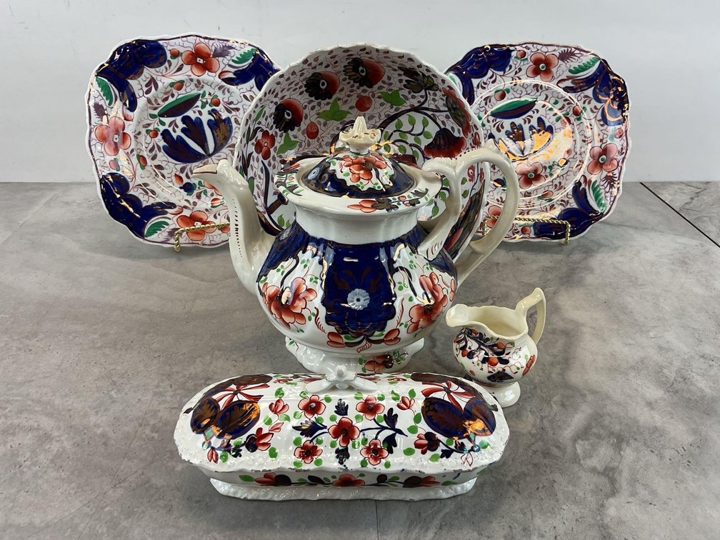 Gaudy Welsh China