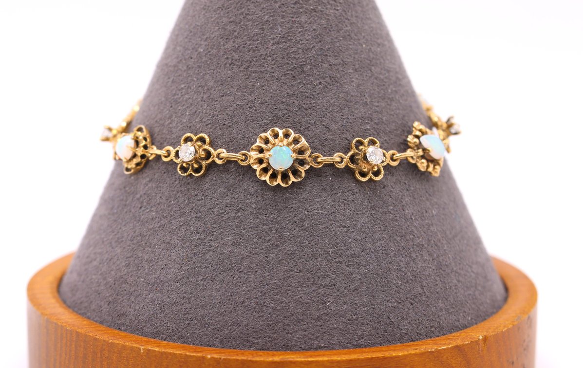 14k YG Diamond and Opal Bracelet