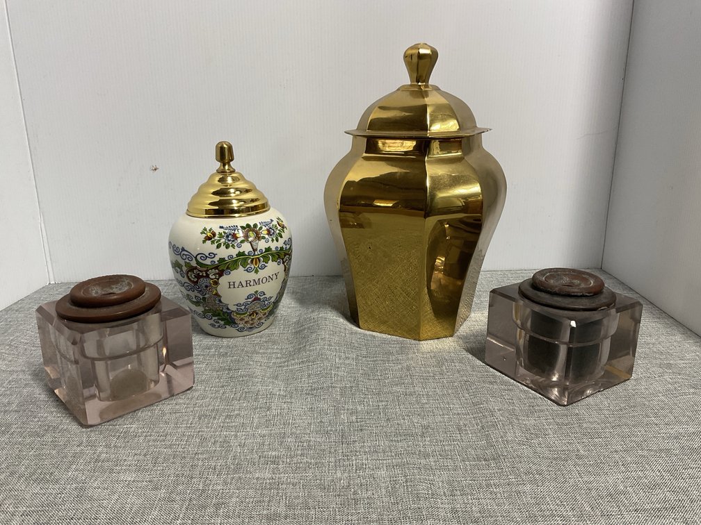 Delft Polychrome Urn, Ethan Allen Urn, Ink Wells