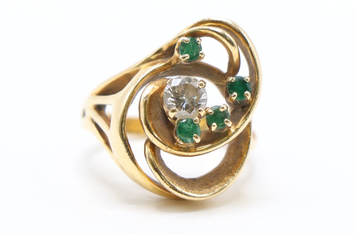 14k YG Diamond and Emerald Ring