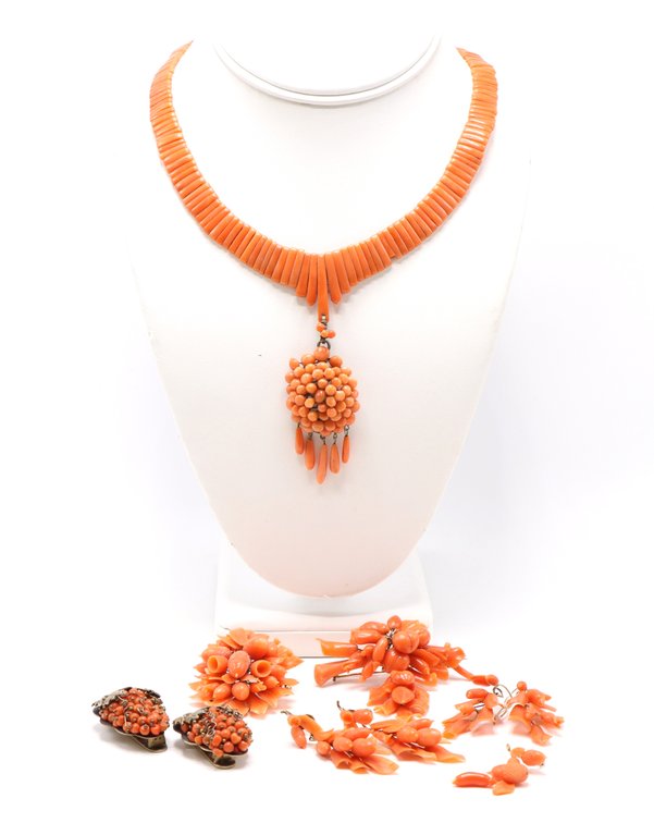 Coral Jewelry Suite