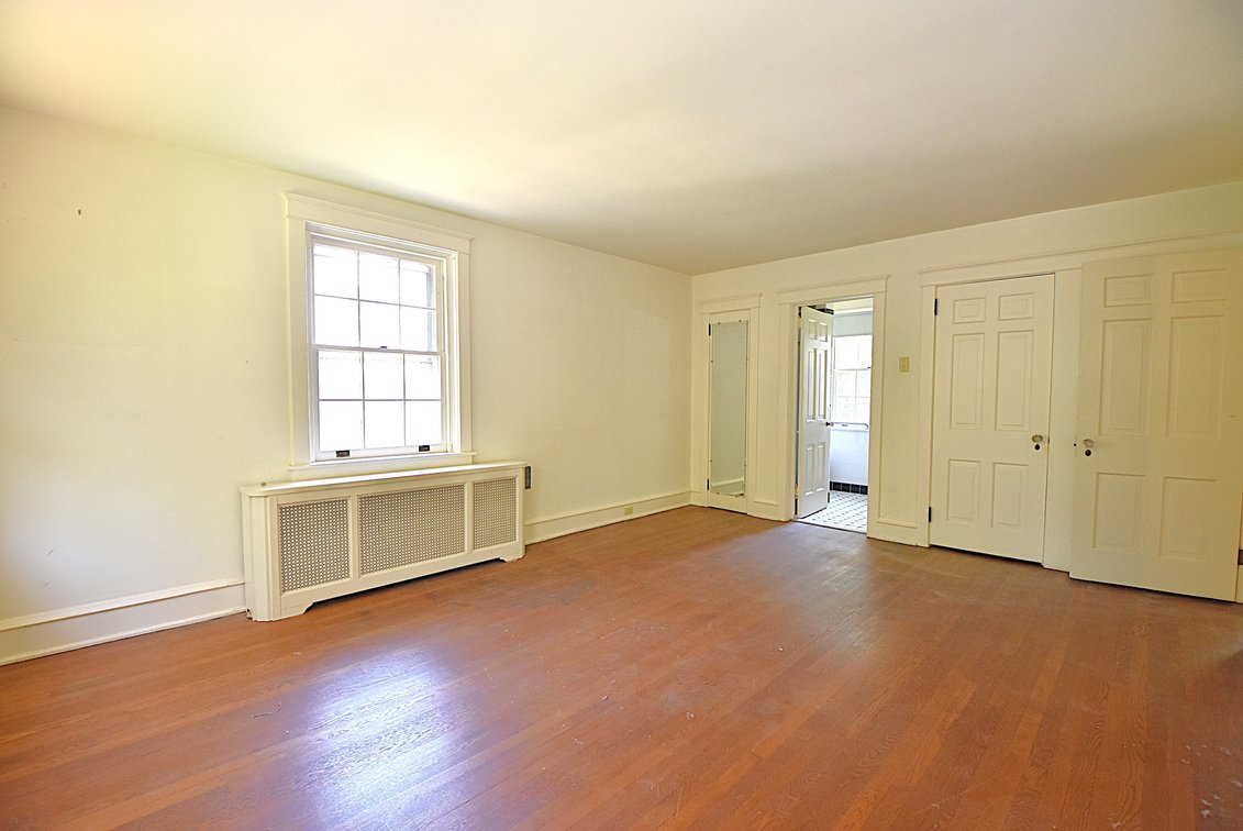 Image for Sold! Real Estate For Auction | 19 Farm Road, Wayne, PA 19087 | July 17, 2025 at 4:00 PM
