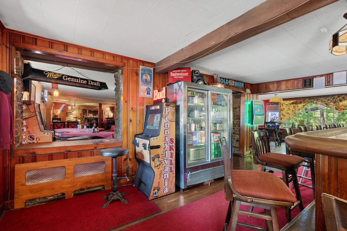 Image for Sold! Real Estate For Auction | Ravens Nest Tavern | 625 Old Bethlehem Road, Quakertown, PA  18951 |  September 23, 2025 at 12:00 PM