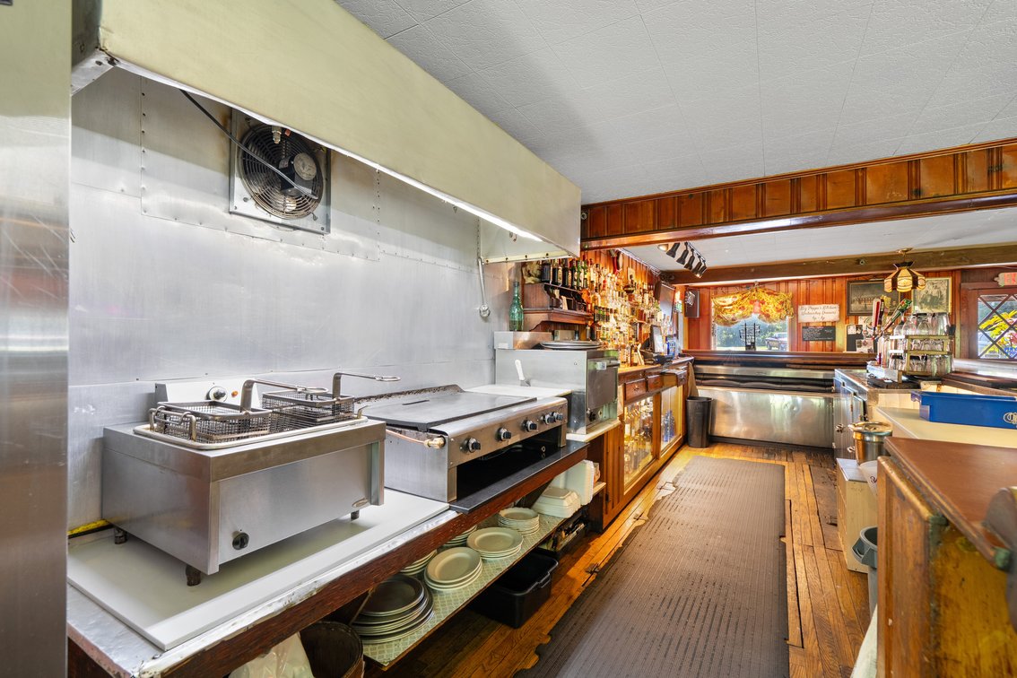 Image for Sold! Real Estate For Auction | Ravens Nest Tavern | 625 Old Bethlehem Road, Quakertown, PA  18951 |  September 23, 2025 at 12:00 PM