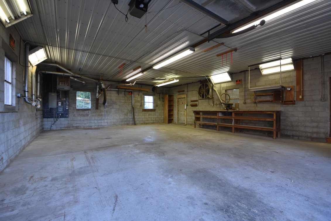 Image for Sold! Real Estate For Auction | 1692 Chestnut Ridge Rd, Upper Black Eddy, PA 18972 | November 18, 2025 at 4:00 PM