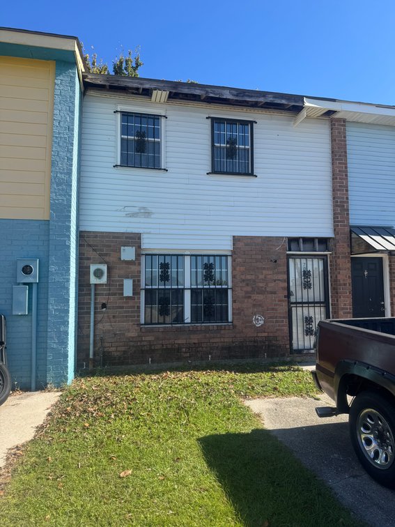 7025 Barrington Ct., New Orleans, LA 70128