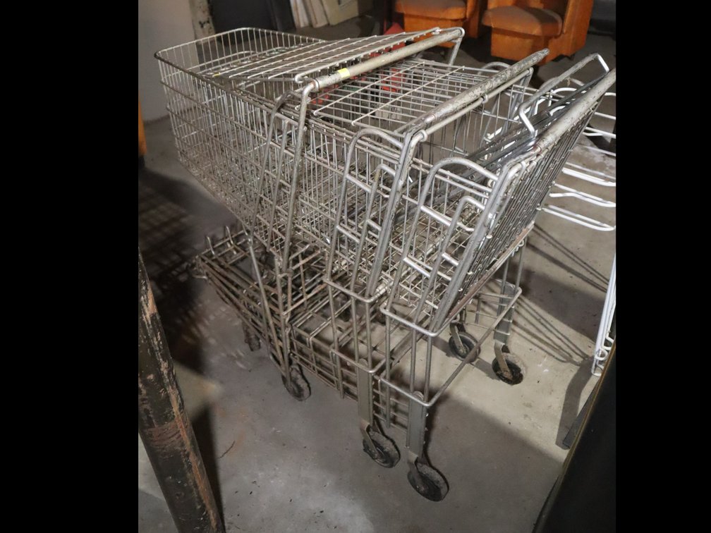 (3) Shopping Carts