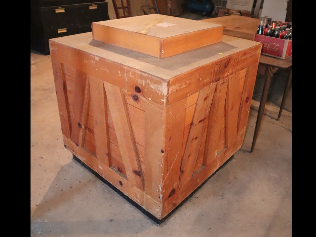 Wood Display Pedestal