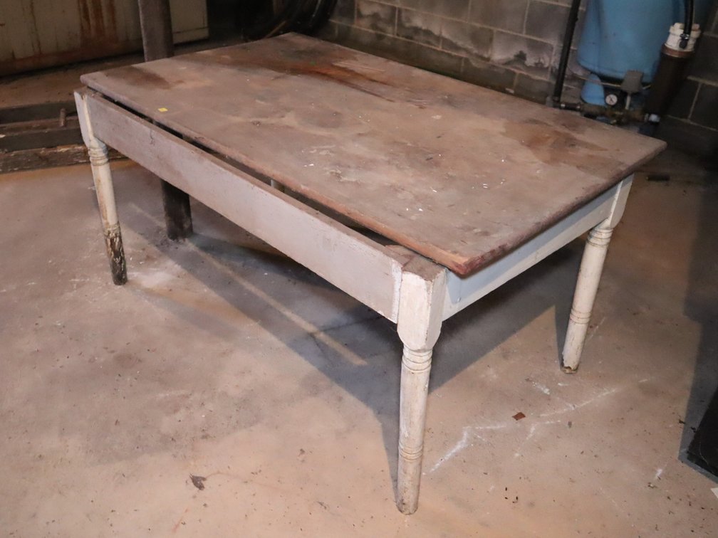 Farmhouse Table
