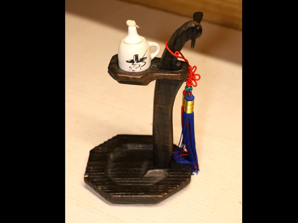 Korean "Palgak" Traditional Oil Lamp Stand