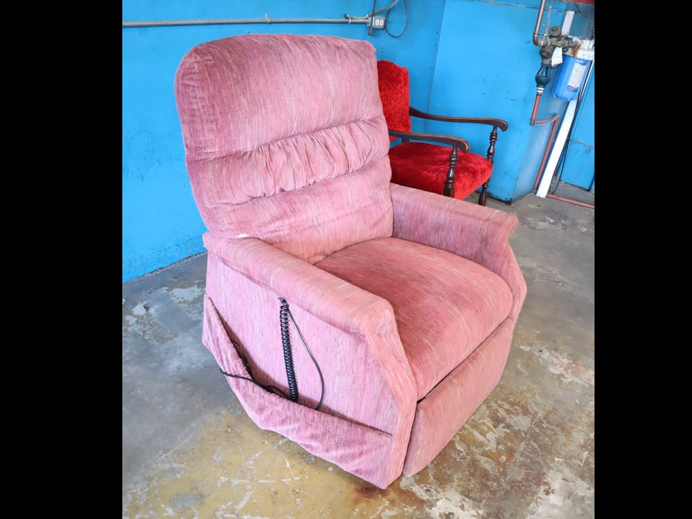 Power-Lift Recliner
