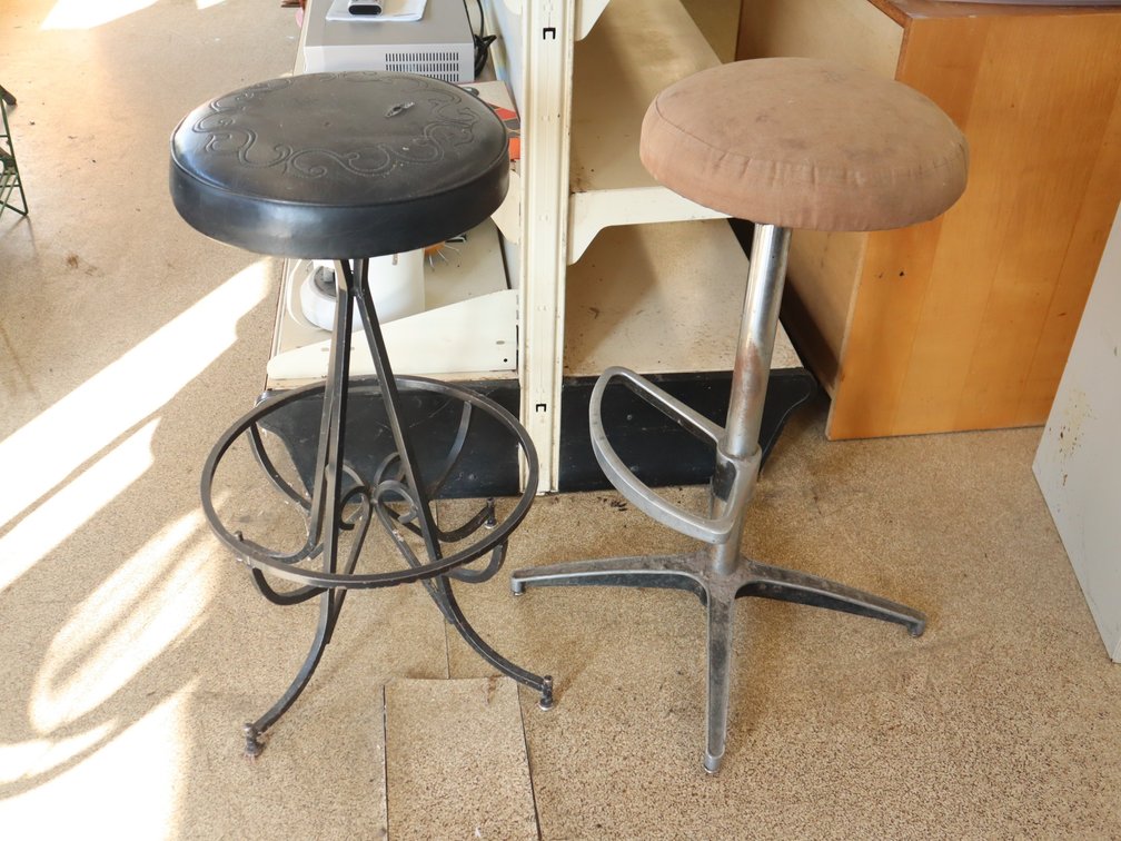 (2) Bar Stools