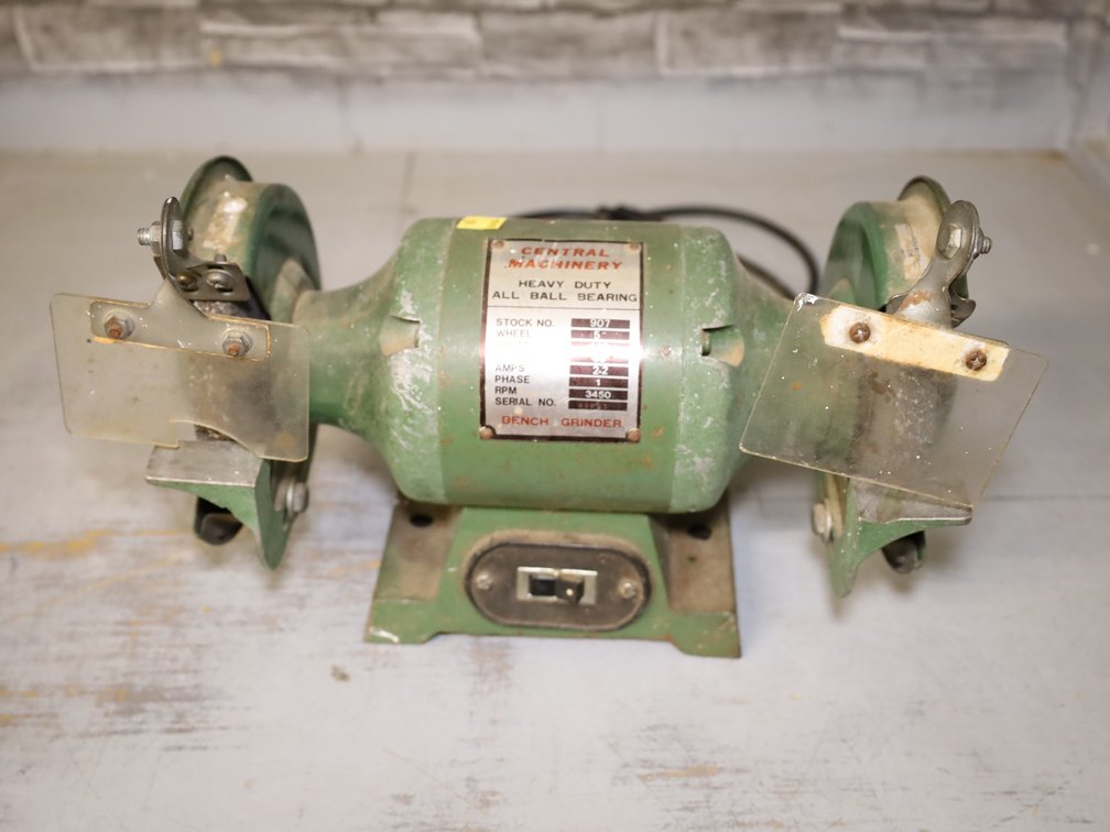 Central Machinery 5" Bench Grinder