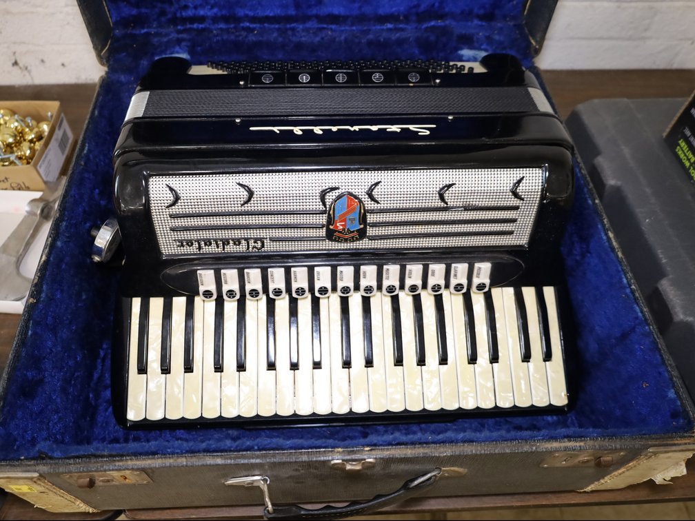 Stanelli Gladiator Accordion