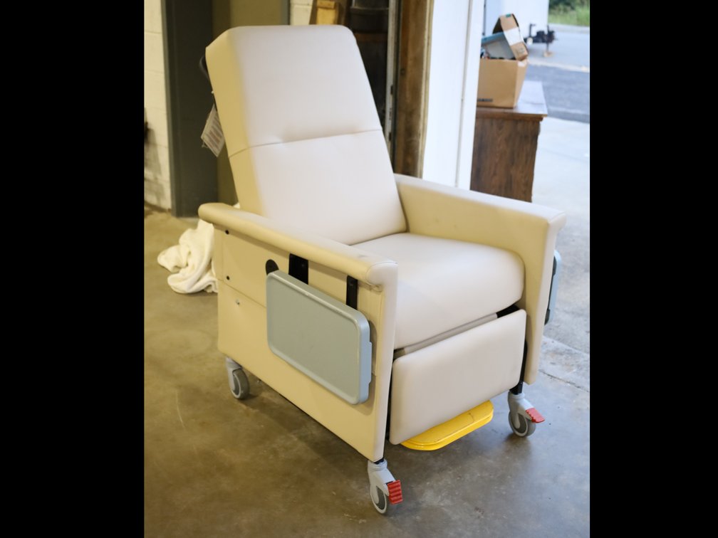 Bariatric Medical Recliner
