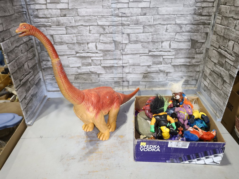 Vintage Toy Figures and Dinosaurs