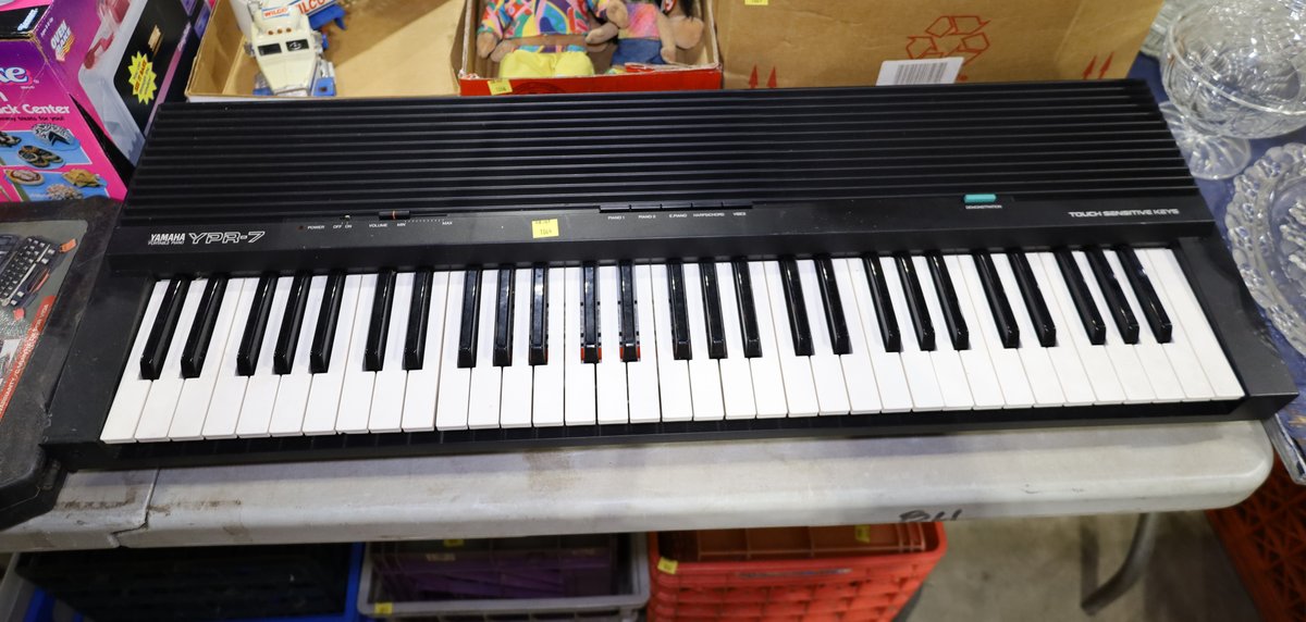 Yamaha Keyboard