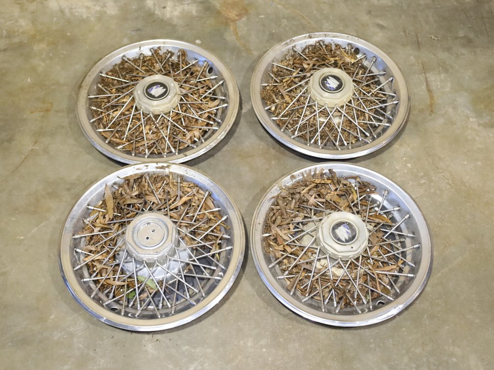Buick Wire Spoke Hubcaps