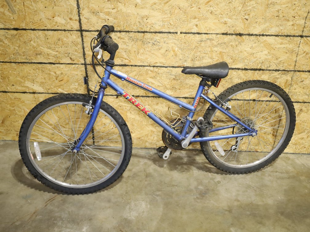 Trek Mountain Track 220 Bike