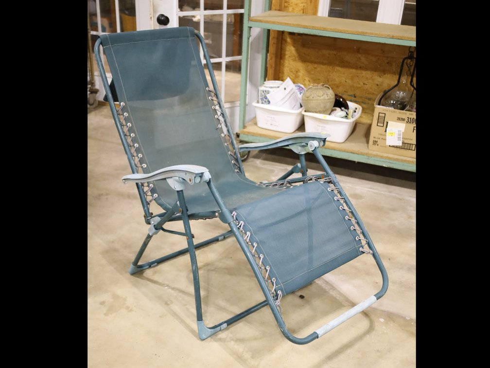 Corner Shelf and Zero Gravity Chair