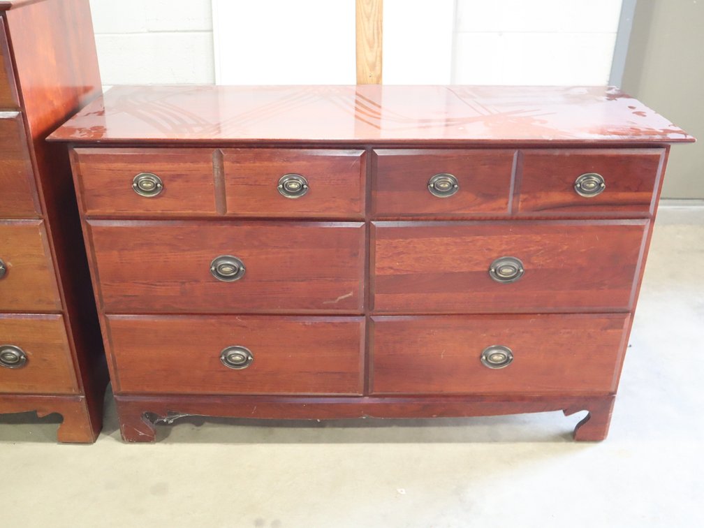 Kincaid Cherry Bedroom Furniture