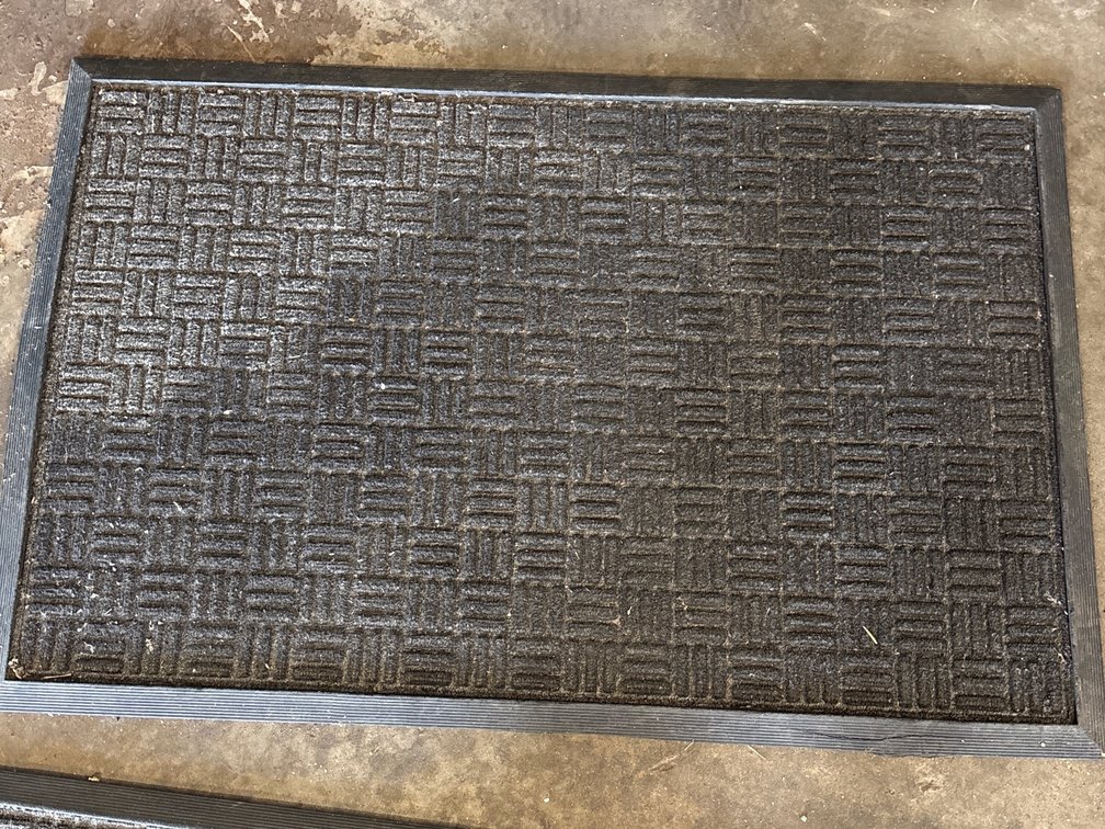 (4) Floor Mats