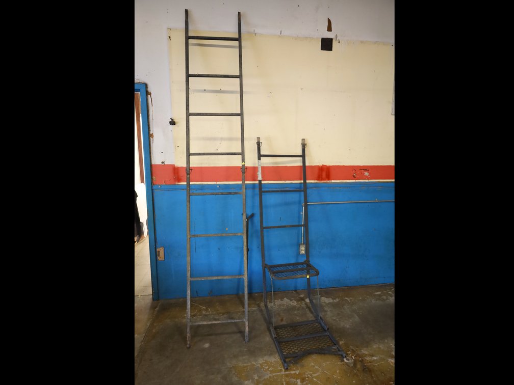 1-Person Ladder Deer Stand