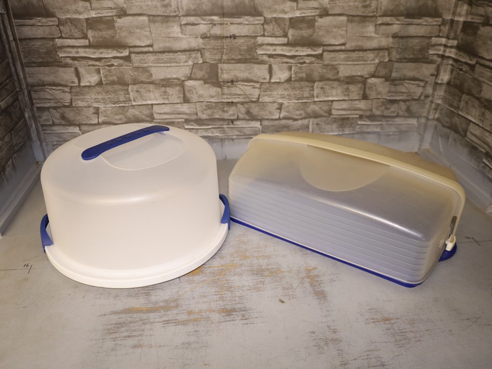 Cake Carriers, Oval Casserole Dishes w/ Lids, Pitchers
