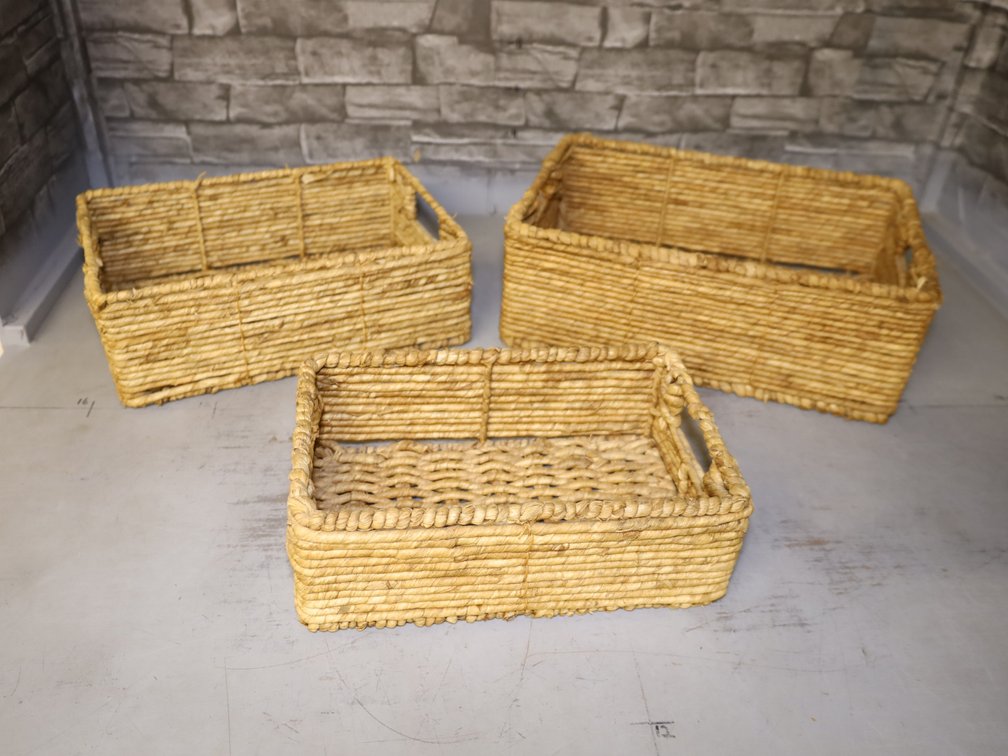 (3) Nesting Woven Seagrass Storage Baskets